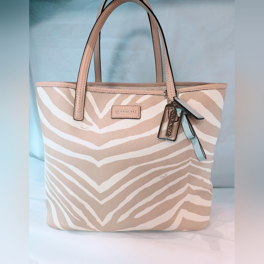 COACH Park Tan &‎ Cream Zebra Print Metro Tote, F26983